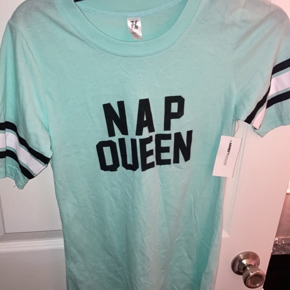 Ladies Hybrid Nap Queen Tee Size S